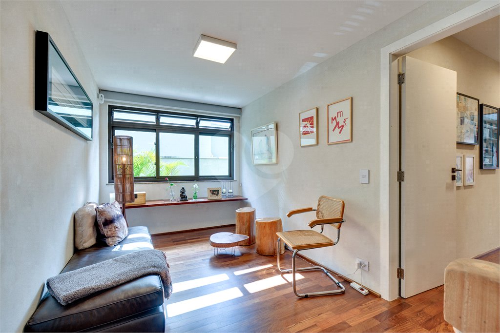 Casa à venda com 3 suítes em Alto da Boa Vista, São Paulo, SP