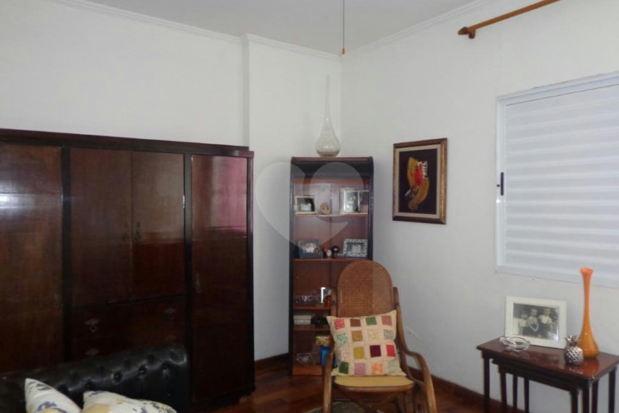 Sobrado à venda com 4 quartos, sendo 2 suítes, em Jardim São Bento, São Paulo, SP