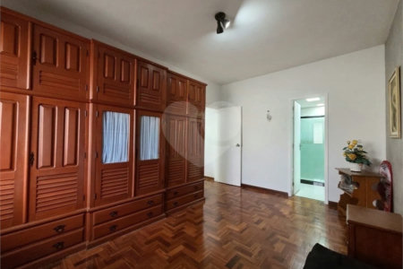 Apartamento à venda com 2 quartos, sendo 1 suíte,  em Laranjeiras, Rio de Janeiro, RJ