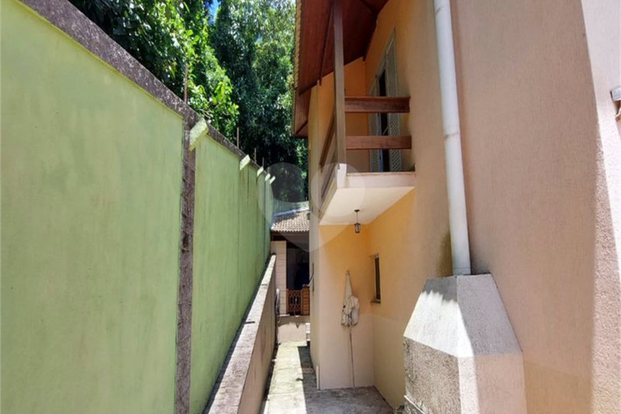 Casa à venda com 4 suítes no condomínio Sausalito, Mairiporã - SP