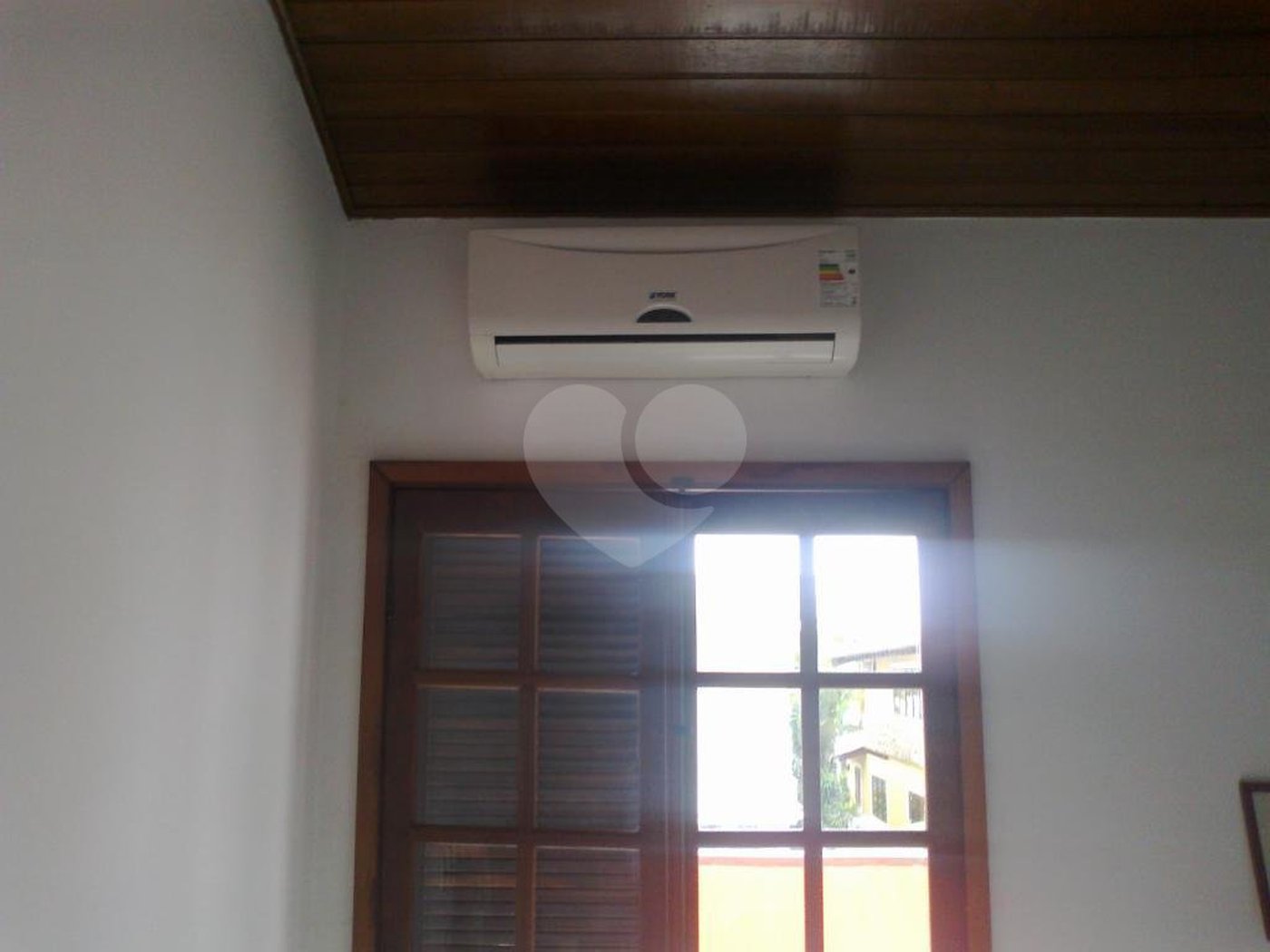 Sobrado à venda com 5 suítes em Enseada, Bertioga, SP
