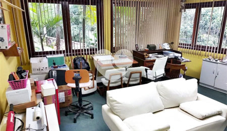 Casa à venda com 4 quartos, sendo 2 suítes,  no condomínio Parque Imperial da Cantareira, Mairiporã - SP
