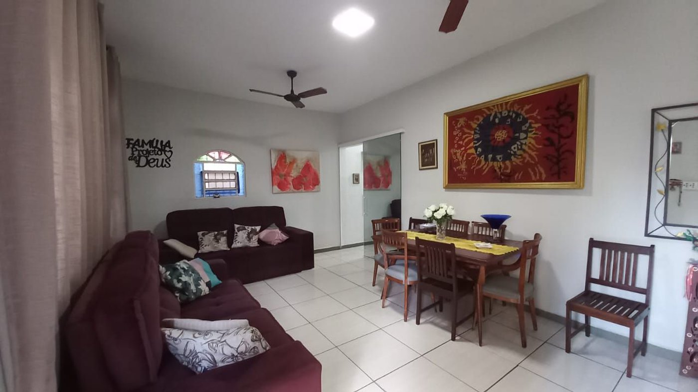 Casa com 2 dormitórios à venda, 100 m² por R$ 700.000,00 - Vila Guilhermina - Praia Grande/SP