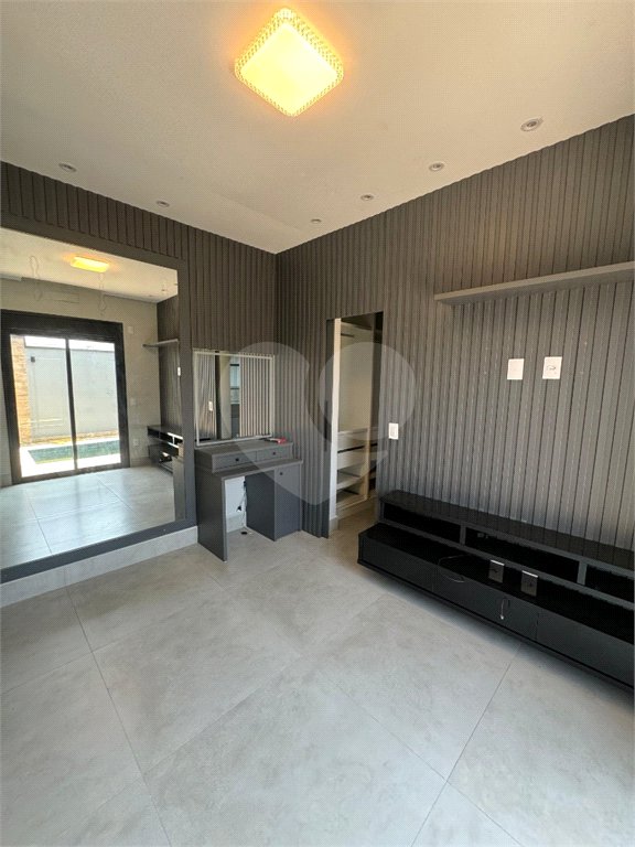 Casa à venda com 3 quartos, sendo 1 suíte, no condomínio Park Gran Reserve, Indaiatuba - SP