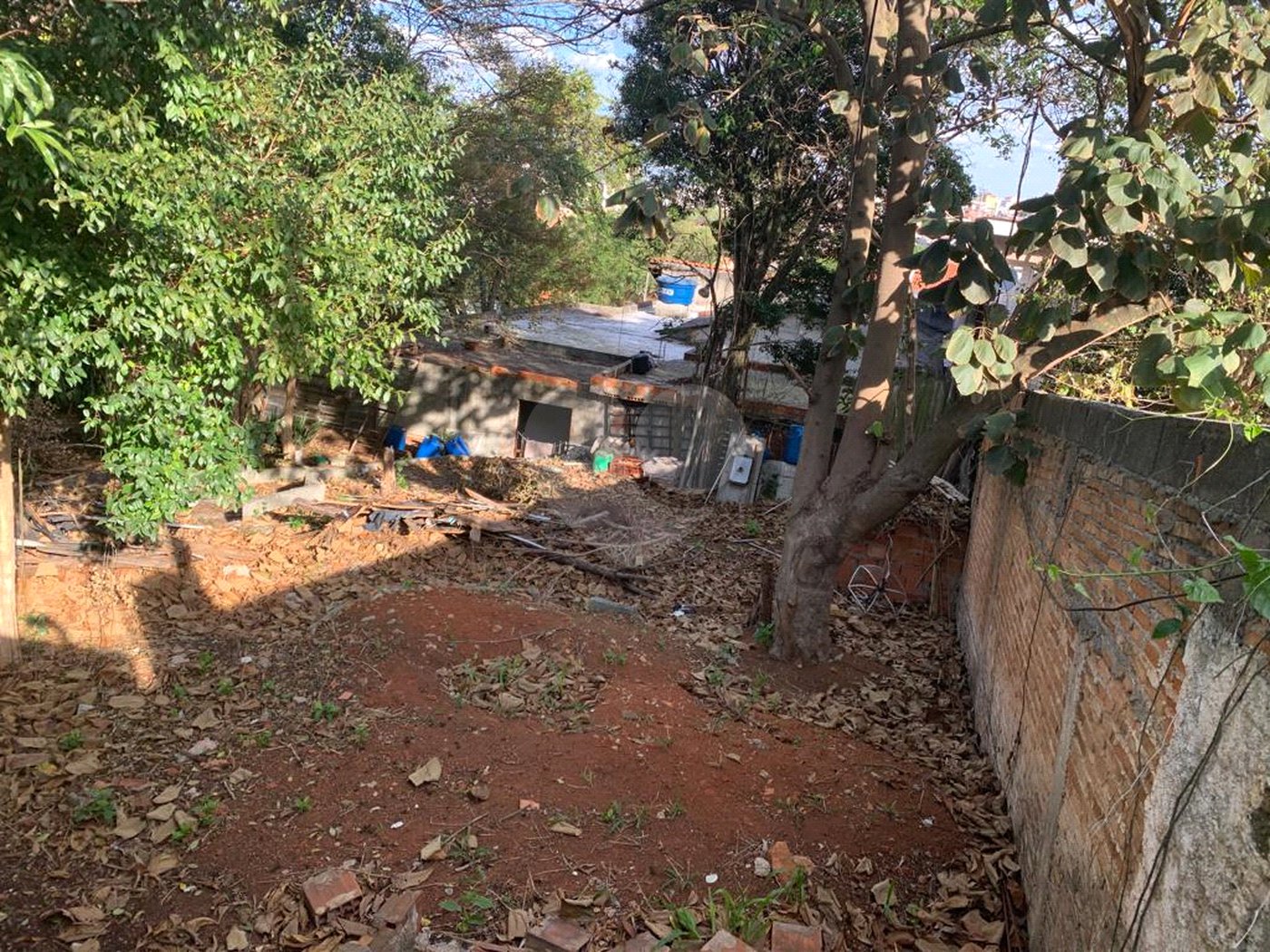 Terreno à venda com 2 quartos em Vila Nivi, São Paulo, SP