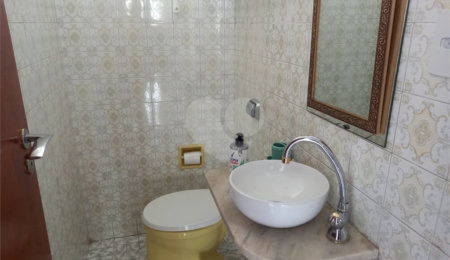 Sobrado à venda com 4 quartos, sendo 1 suíte,  em Santana, São Paulo, SP