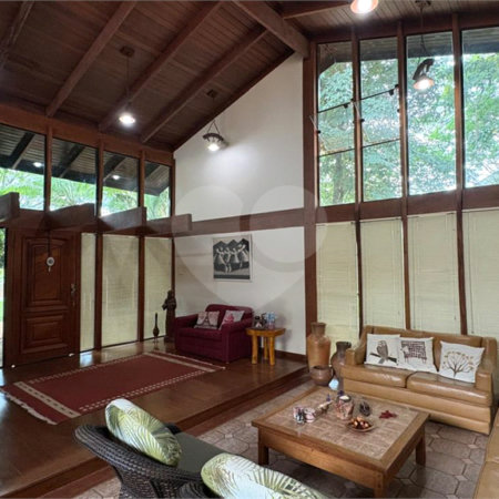 Casa à venda com 4 quartos, sendo 2 suítes,  no condomínio Vivendas do Lago, Sorocaba - SP