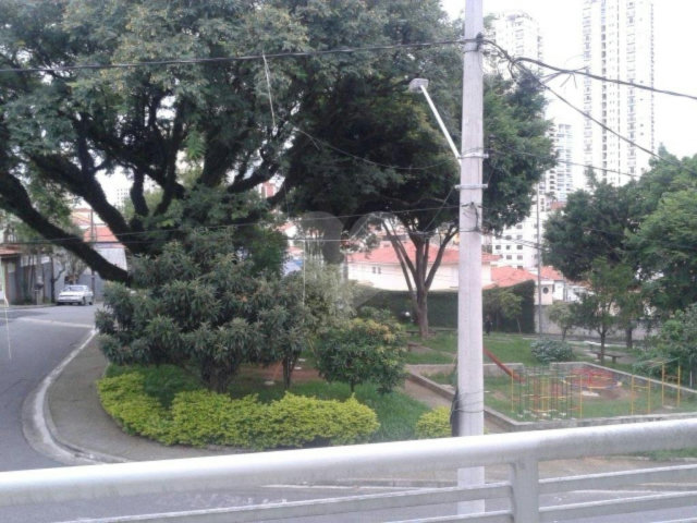Casa à venda com 3 suítes no condomínio Praça Vitoriano Rodrigues Xavier,35, São Paulo - SP