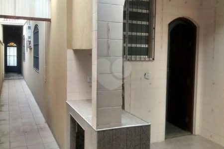 Casa à venda com 3 quartos, sendo 1 suíte,  em Vila Campesina, Osasco, SP