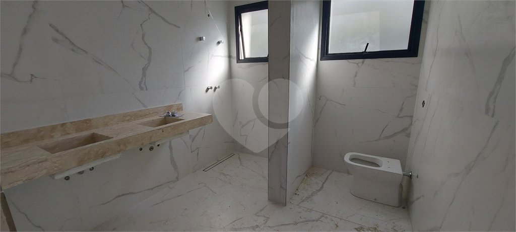 Casa à venda com 3 suítes no condomínio Fazenda Jequitibá, Sorocaba - SP
