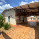 Casa à venda com 3 quartos em Jardim do Carmo, Araraquara, SP