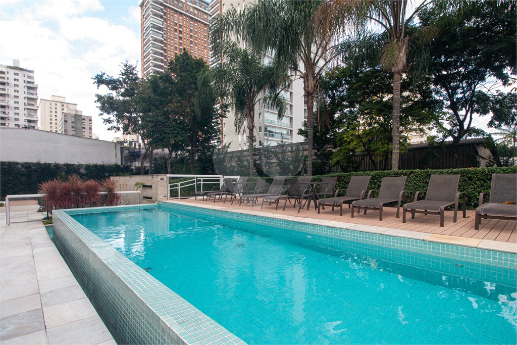 Apartamento à venda ou para alugar com 1 suíte em Itaim Bibi, São Paulo, SP
