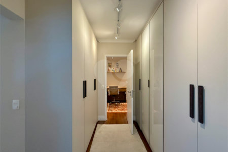 Apartamento à venda com 3 suítes em Campo Belo, São Paulo, SP