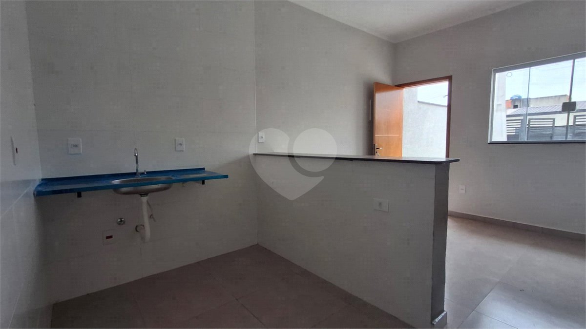 Casa de Vila à venda com 2 quartos em Jardim Santa Marta, Sorocaba, SP