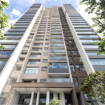 Apartamento à venda com 3 suítes em Campo Belo, São Paulo, SP