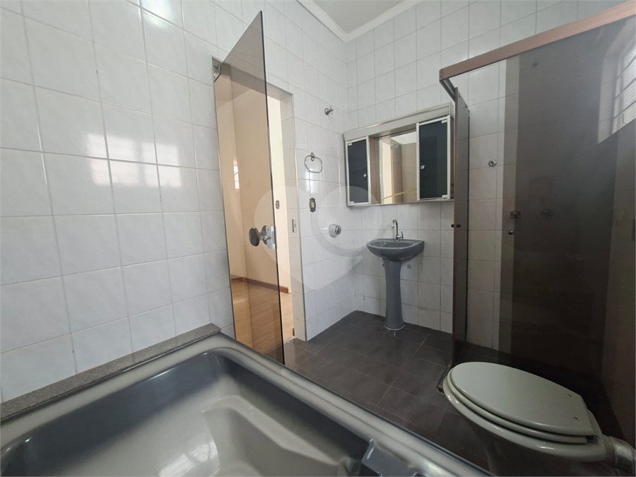 Casa à venda ou para alugar com 3 quartos, sendo 1 suíte, em Vila Aparecida, Itapetininga, SP