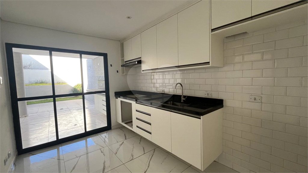 Sobrado à venda ou para alugar com 3 quartos, sendo 1 suíte, em Jardim dos Pinheiros, Atibaia, SP