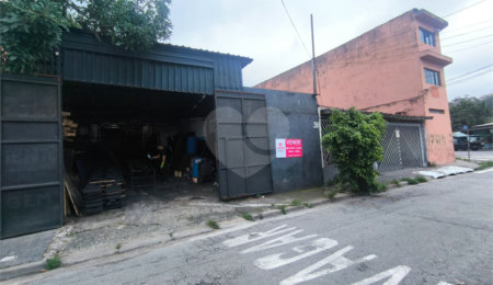 Sobrado à venda com 5 quartos, sendo 2 suítes,  em Jardim Monte Kemel, São Paulo, SP
