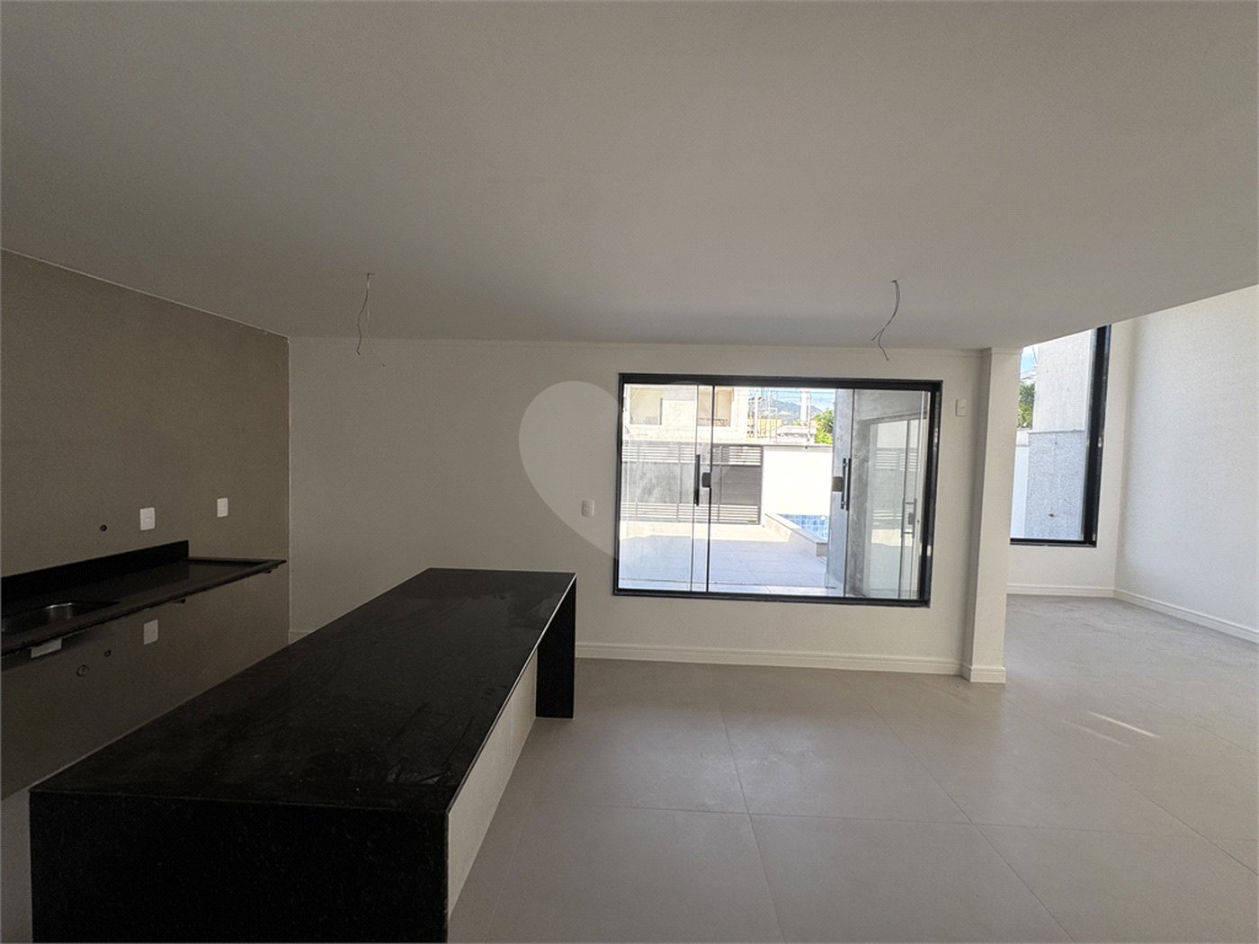 Casa à venda com 3 suítes, no condomínio Grand Park, Rio de Janeiro - RJ