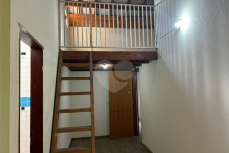 Sobrado à venda com 3 quartos, sendo 2 suítes, em Vila Correa, Ferraz de Vasconcelos, SP