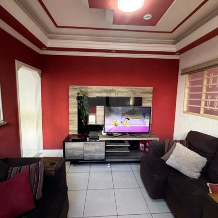 Casa à venda com 3 quartos, sendo 1 suíte, em Vila Maria Isabel, Itapetininga, SP
