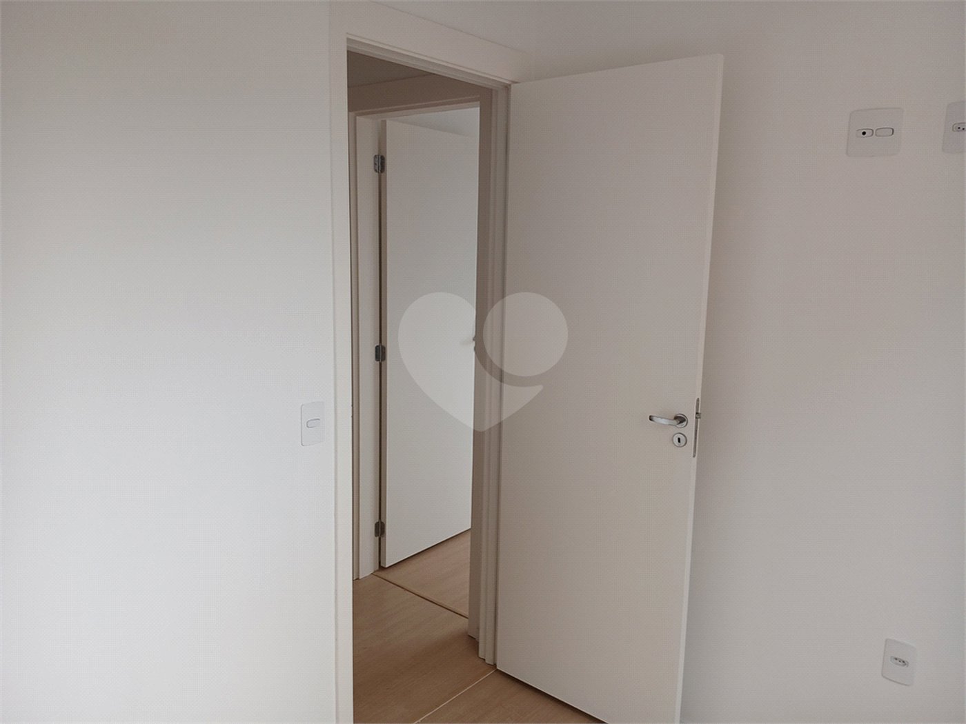 Apartamento à venda com 2 quartos em Vila Pereira Barreto, São Paulo, SP