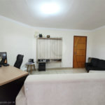Apartamento à venda com 3 quartos, sendo 1 suíte,  em Jardim Guadalajara, Sorocaba, SP