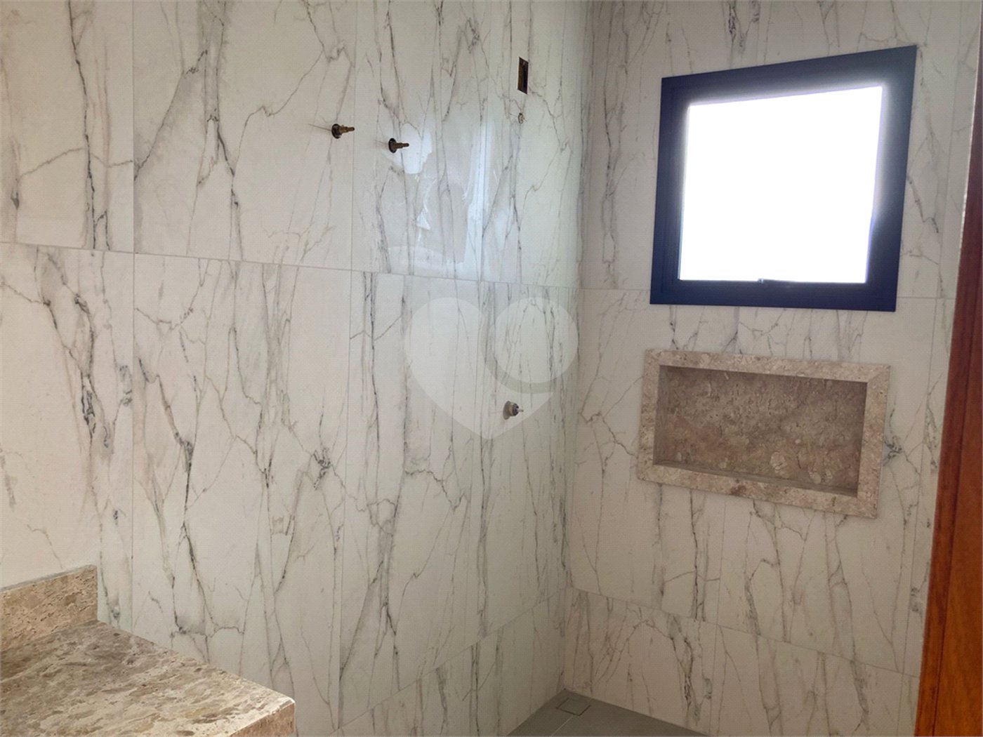 Casa à venda com 4 quartos, sendo 3 suítes,  no condomínio Reserva Granja Anita, Mogi das Cruzes - SP