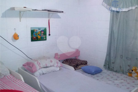Casa à venda com 3 quartos em Jardim das Palmas, São Paulo, SP