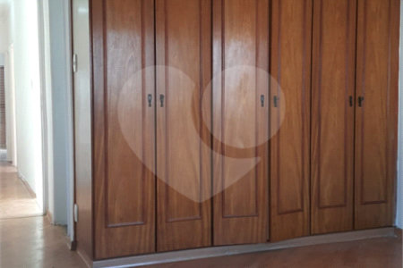 Casa à venda com 3 quartos, sendo 1 suíte, em Parque Jabaquara, São Paulo, SP