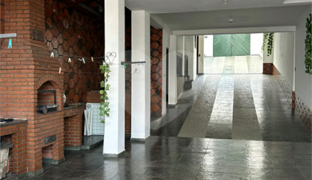 Sobrado à venda com 3 quartos, sendo 1 suíte, em Vila Nivi, São Paulo, SP