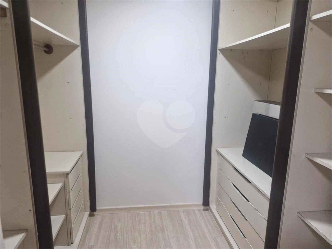 Apartamento para alugar com 4 suítes em Santo Amaro, São Paulo, SP