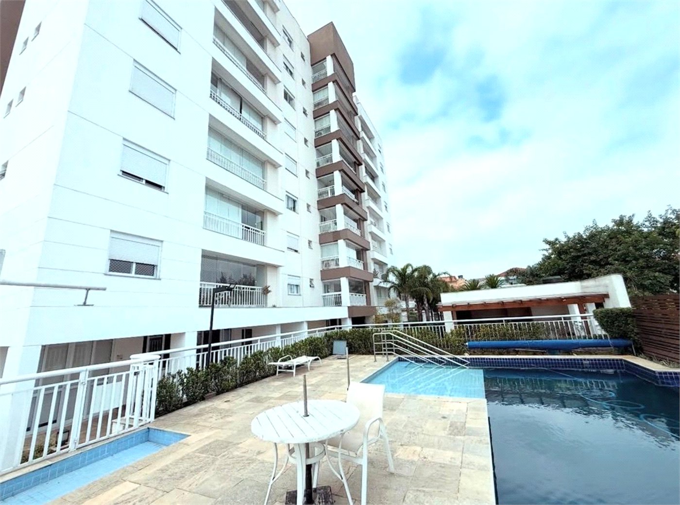 Apartamento à venda com 3 quartos, sendo 2 suítes, em Vila Dom Pedro II, São Paulo, SP