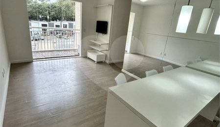 Apartamento à venda com 3 quartos, sendo 1 suíte, em Vila Andrade, São Paulo, SP