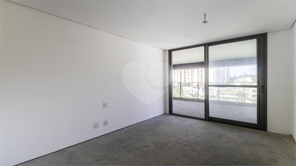 Apartamento à venda com 4 quartos, sendo 3 suítes, em Perdizes, São Paulo, SP