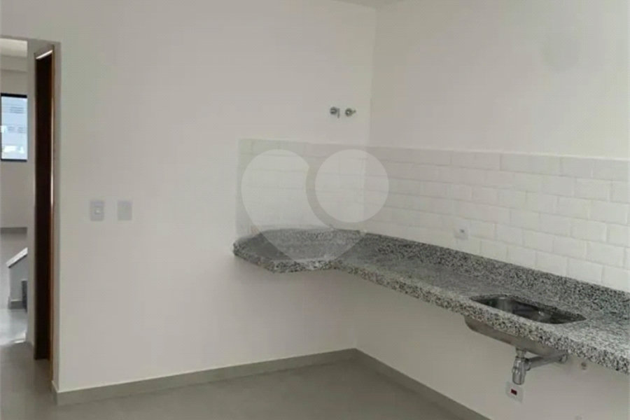 Sobrado à venda com 3 quartos, sendo 1 suíte,  em Jardim Maristela, São Paulo, SP