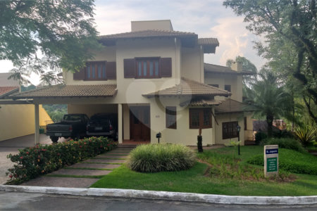Casa à venda com 5 quartos, sendo 2 suítes, no condomínio Vinhas da Vista Alegre - Lado Sede, Vinhedo - SP