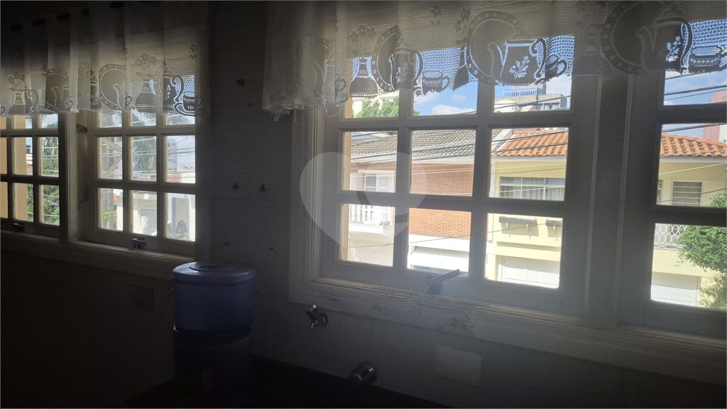Casa à venda com 4 quartos, sendo 3 suítes,  no condomínio Chácara das Rosas, São Paulo - SP