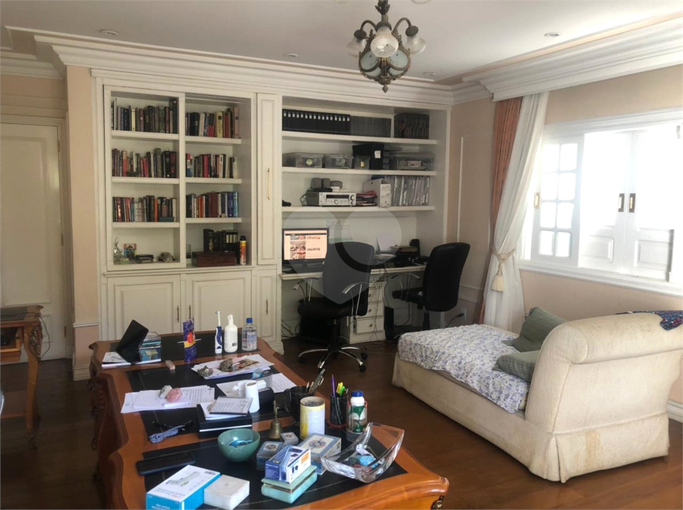 Casa à venda com 4 suítes em Caxingui, São Paulo, SP