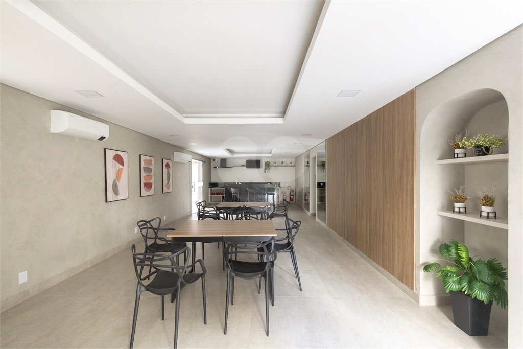 Apartamento à venda com 4 quartos, sendo 2 suítes, em Indianópolis, São Paulo, SP