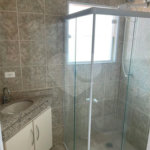 Sobrado com 4 dormitórios, 2 suítes, closet, varandas, escritório, jardim de inverno, espaço gourmet com churrasqueira e fogão a lenha e 3 vagas.
