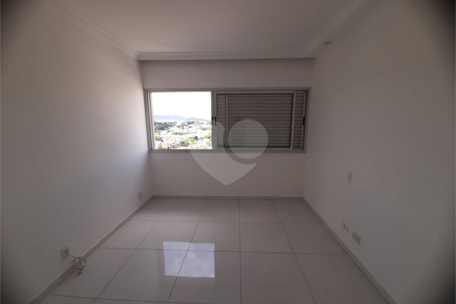 Apartamento à venda com 3 quartos, sendo 1 suíte, em Santana, São Paulo, SP