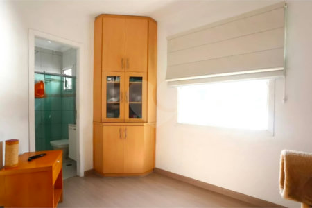 Casa à venda com 3 quartos, sendo 1 suíte,  no condomínio Residencial Villagio, São Paulo - SP