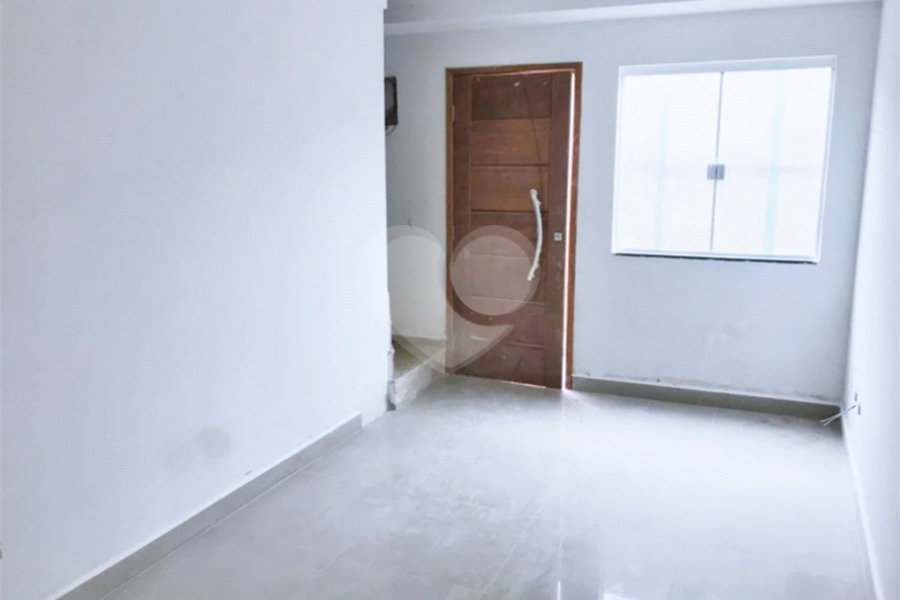 Casa à venda ou para alugar com 2 suítes no condomínio Residence Adelina, São Paulo - SP