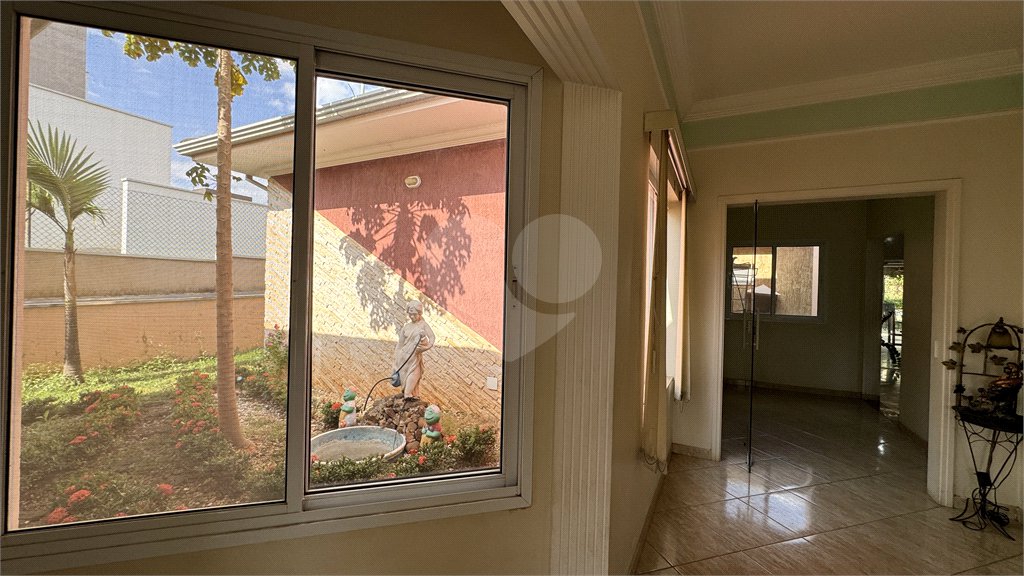 Casa à venda com 4 quartos, sendo 3 suítes, no condomínio Terras de Mont Serrat, Salto - SP