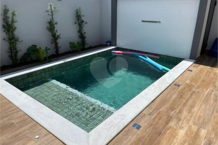 Casa à venda com 3 quartos, sendo 1 suíte,  no condomínio Residencial Mantova, Indaiatuba - SP