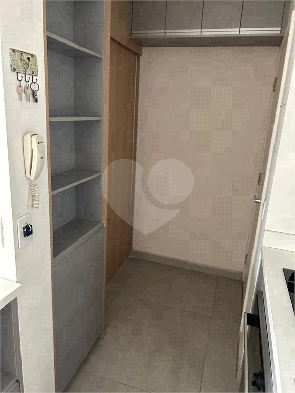 Apartamento à venda com 2 quartos, sendo 1 suíte,  em Paraíso do Morumbi, São Paulo, SP