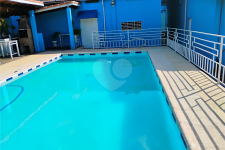 Chácara à venda com 3 quartos, sendo 1 suíte, em Moinho, Nazaré Paulista, SP