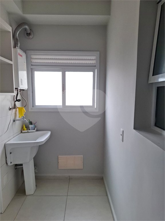 Apartamento para alugar com 2 quartos, sendo 1 suíte,  em Vila Suissa, Mogi das Cruzes, SP
