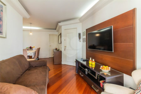 Apartamento à venda com 3 quartos, sendo 1 suíte, em Cambuci, São Paulo, SP